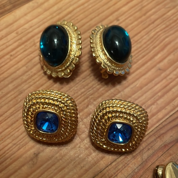 Vintage bundle of 1980 earrings - Picture 4 of 8